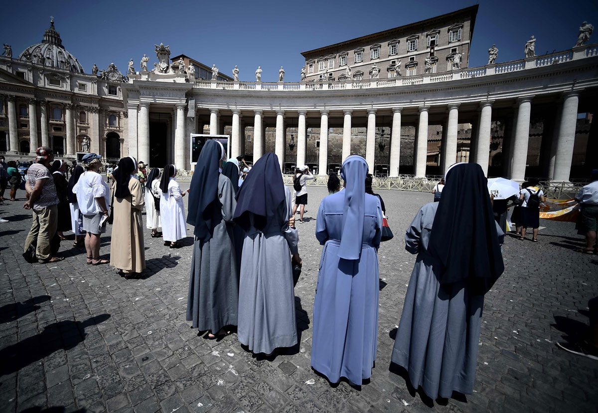 Vaticano nombra a seis mujeres para el Consejo de Economía, una ...