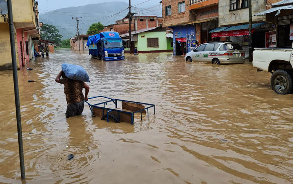 Lluvias e inundaciones en Bolivia afectan a 13.000 familias - La Razón |  Noticias de Bolivia y el Mundo