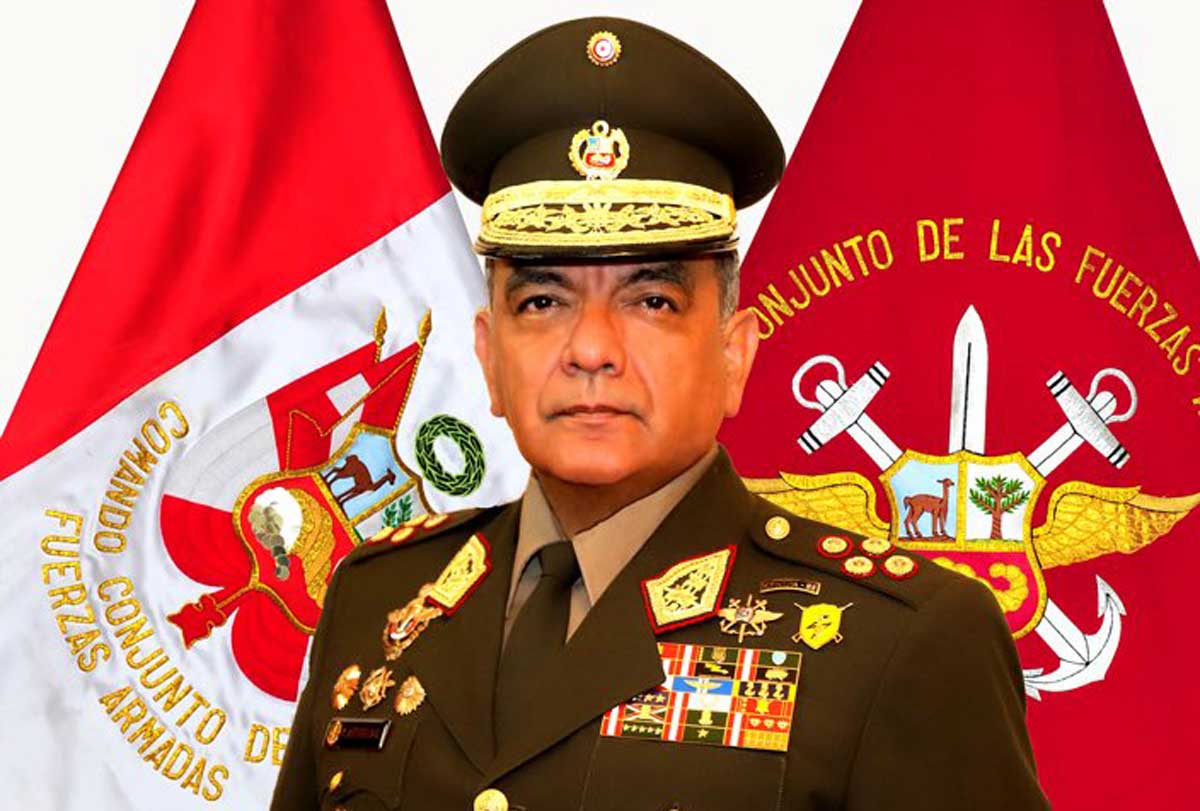 Jefe de Fuerzas Armadas renuncia a tres de días de cambio de gobierno en  Perú - La Razón | Noticias de Bolivia y el Mundo