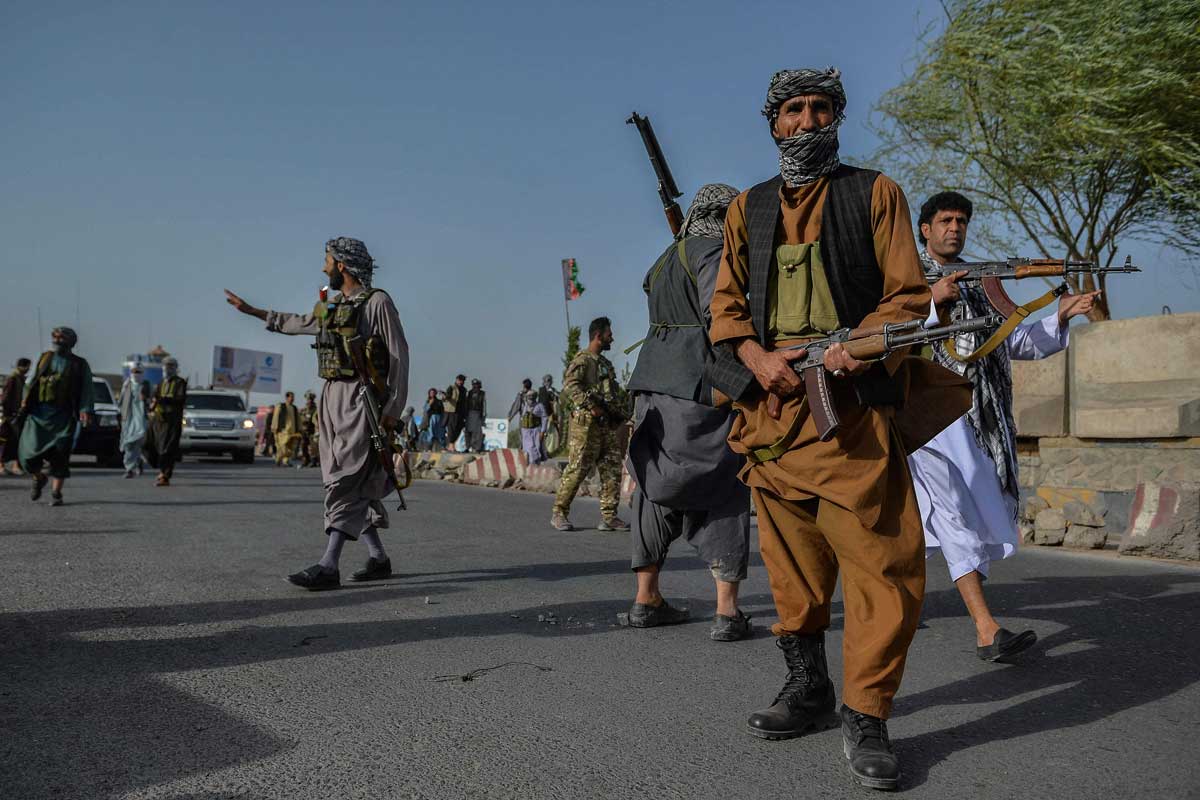 Atacan un edificio de la ONU en Afganistán, un policía afgano muerto - La  Razón | Noticias de Bolivia y el Mundo