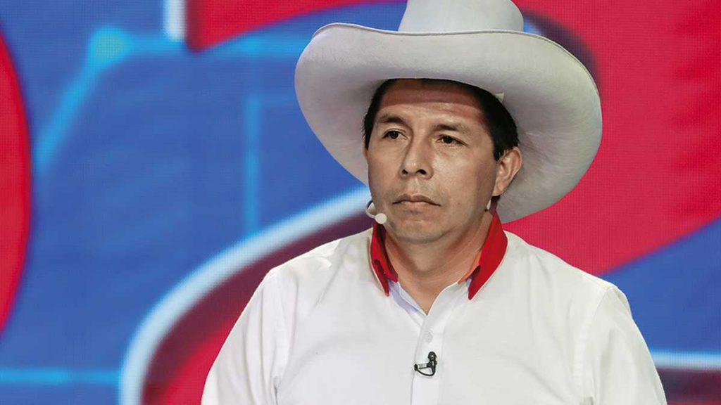 El Congreso de Perú aprobó debatir una moción de destitución contra el presidente izquierdista Pedro Castillo, por "incapacidad moral".