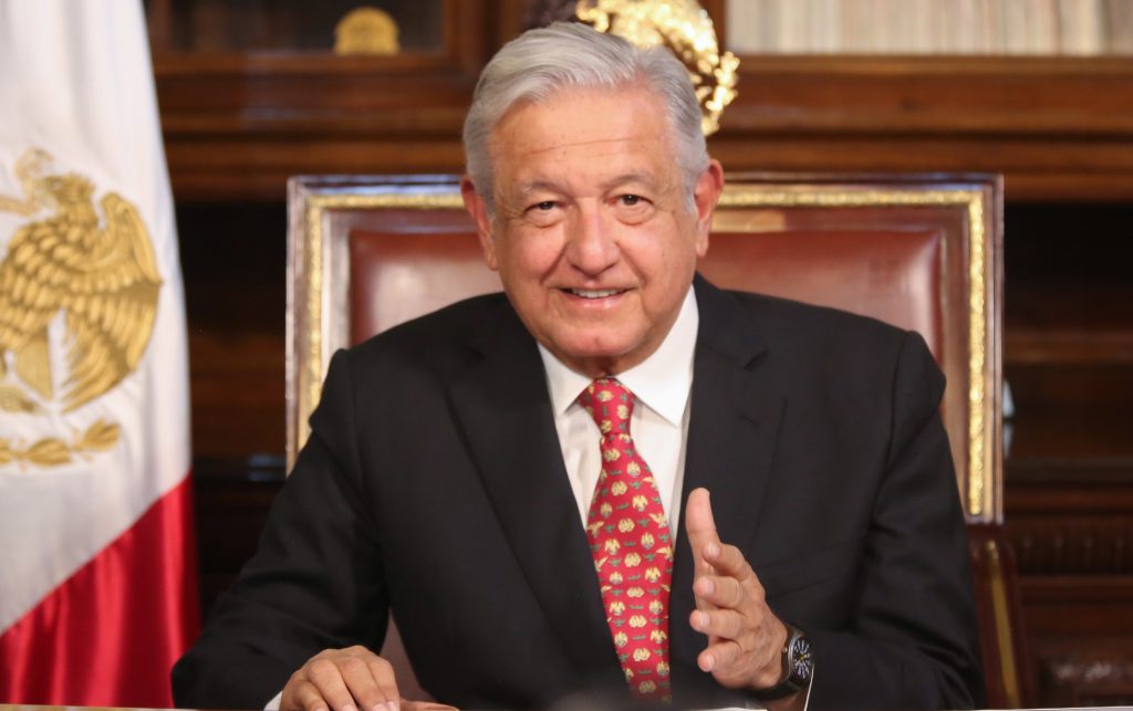 López Obrador Congreso de Perú