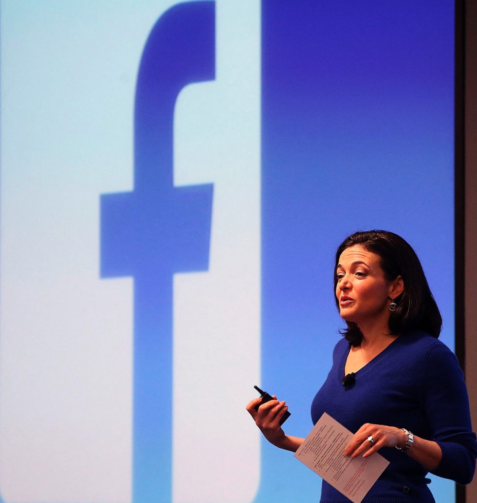 La directora de operaciones de Facebook, Sheryl Sandberg. Foto: AFP.