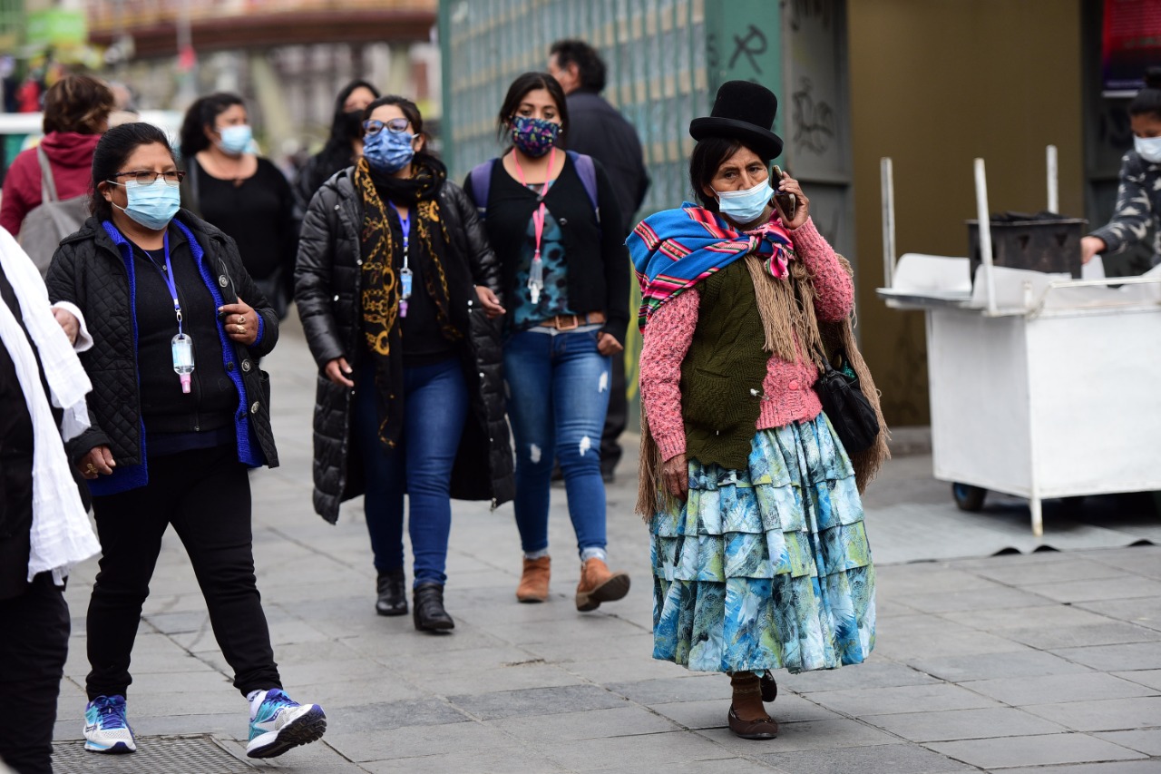 Ministerio de salud se propone a dejar el barbijo, La Paz y El Alto no lo aprueban