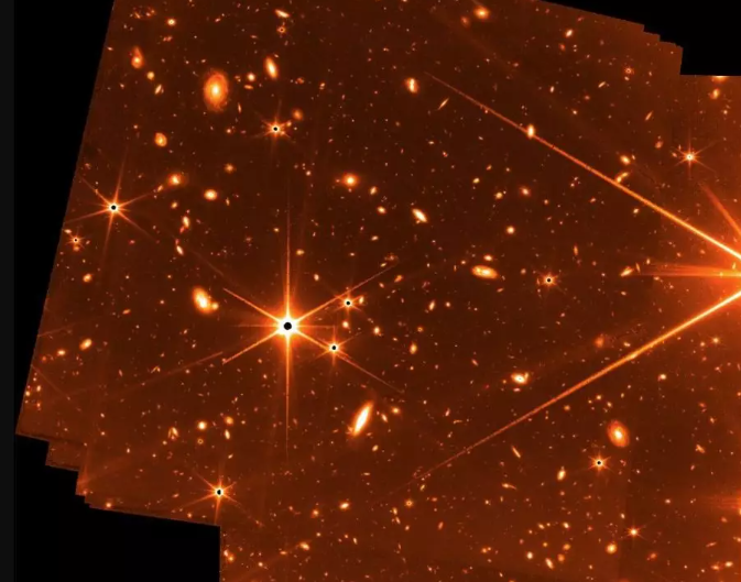 Esta imagen de prueba del sensor de guía fina se adquirió en paralelo con imágenes NIRCam de la estrella HD147980 durante un período de ocho días a principios de mayo. Foto. NASA.