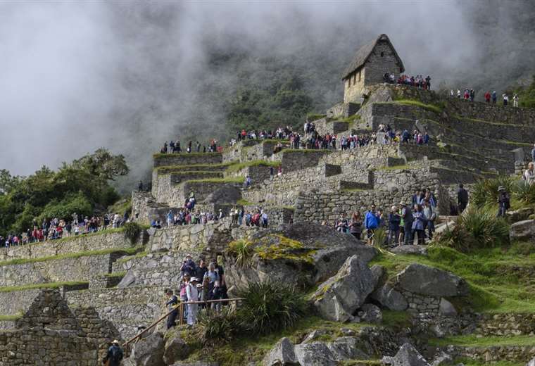 Turistas visitan Machu Picchu. Foto: AFP.