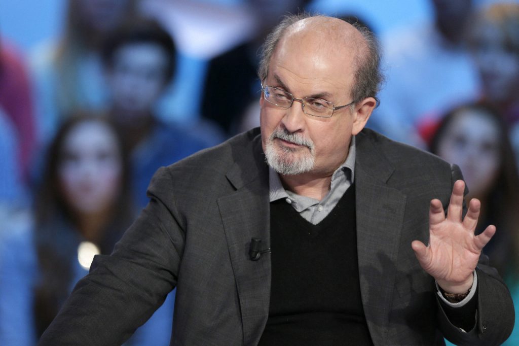 Salman Rushdie en un acto literario Foto: AFP