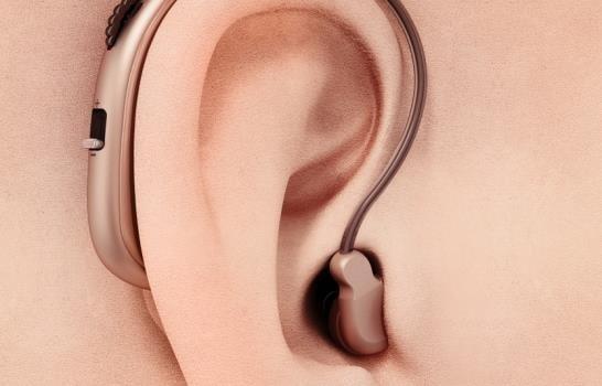 Puñalada péndulo Hora Audífonos para problemas auditivos podrán comprarse sin prescripción en  EEUU - La Razón