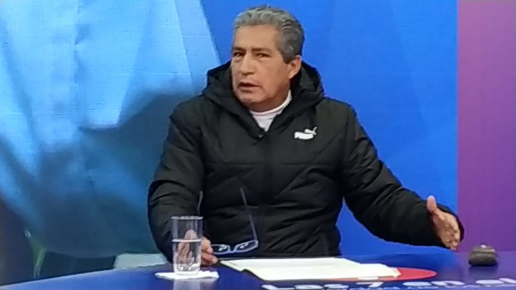 El ministro Edmundo Novillo en entrevista con Bolivia Tv. Foto: Defensa