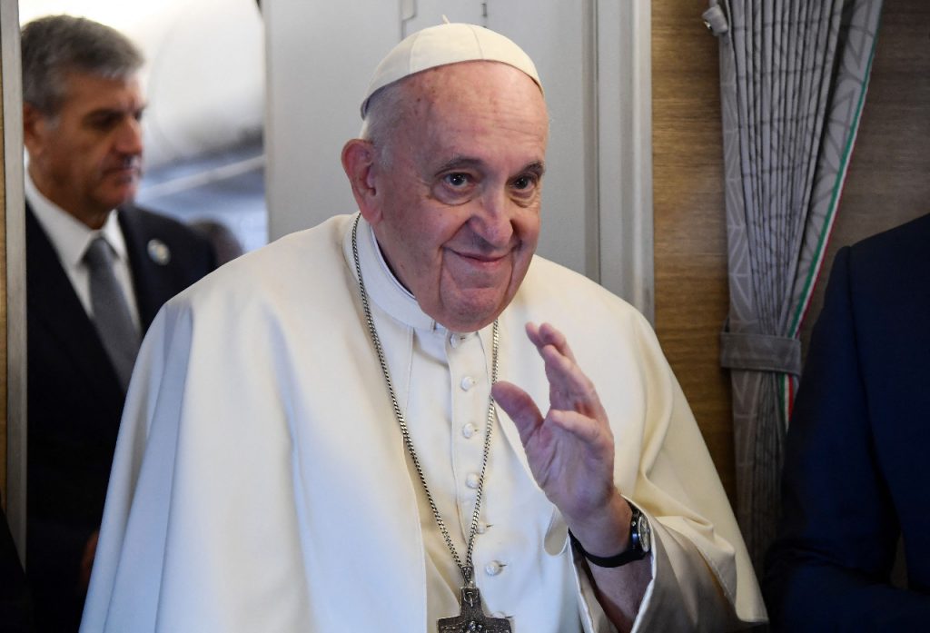 El Papa celebrará una misa en la que participarán cientos de indigentes y después almorzará con todos ellos.
