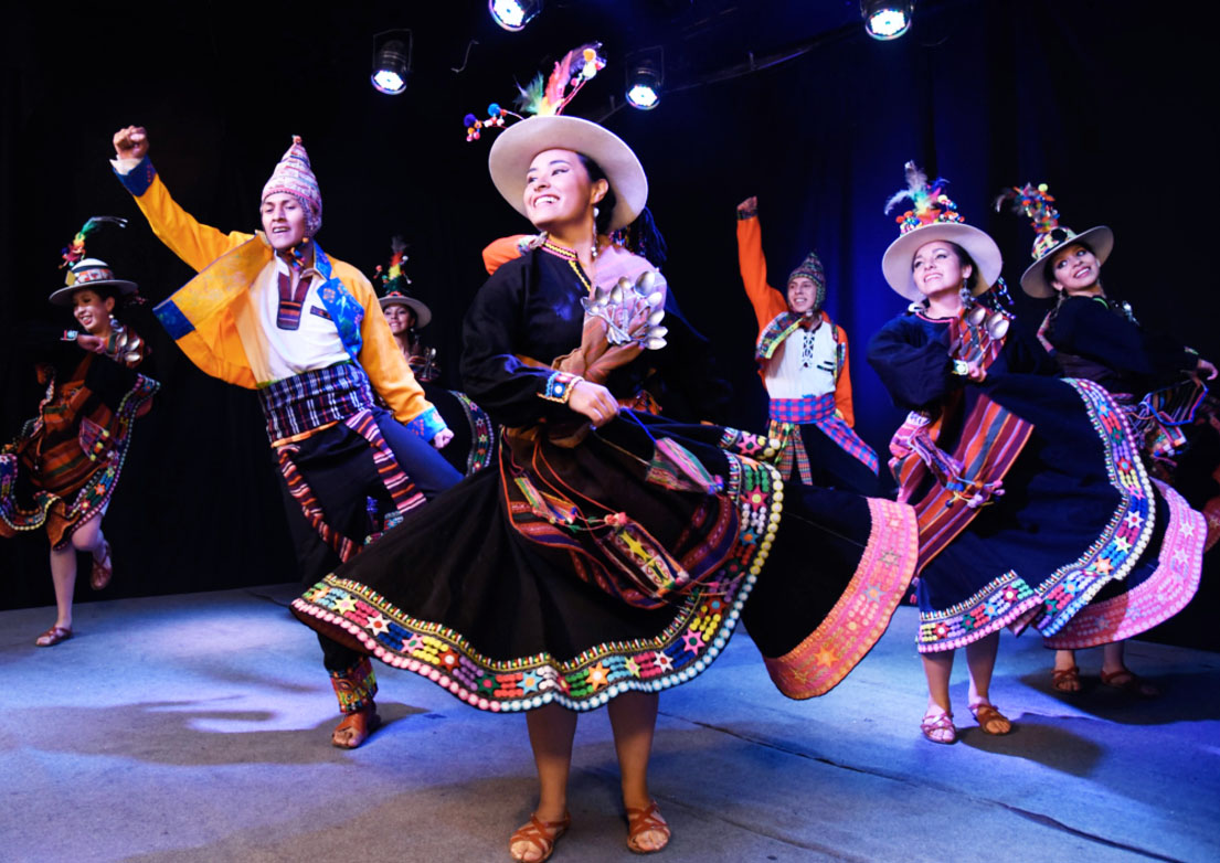 El Alto disfruta de danza nacional e internacional - La Razón