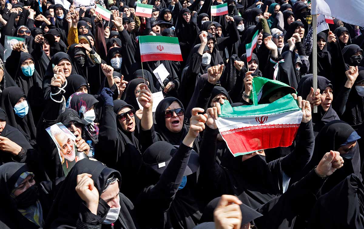Al menos 50 muertos en Irán por la represión del régimen a las protestas en el país