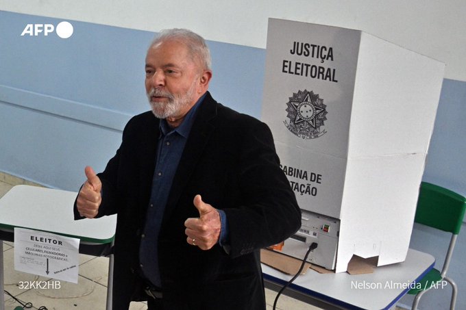 Juez prohíbe a Lula asociar a Bolsonaro con canibalismo en campaña electoral