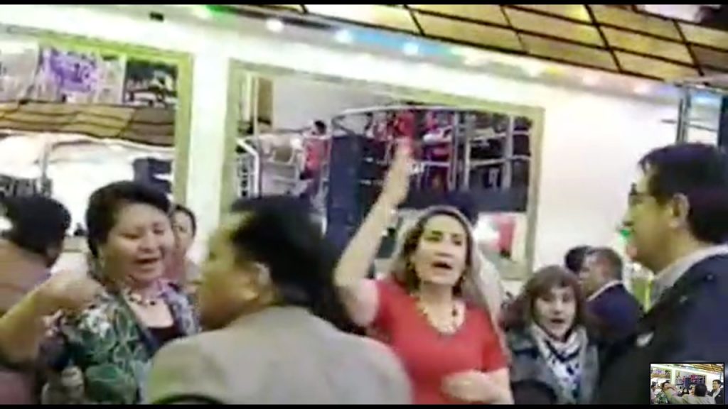 Extracto del video de la supuesta fiesta después de la Asamblea de la Paceñidad.