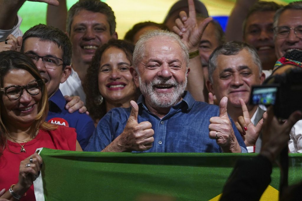 Lula, concatena varias reuniones en Brasilia con las cabezas de los poderes públicos, en su primera jornada de trabajo.