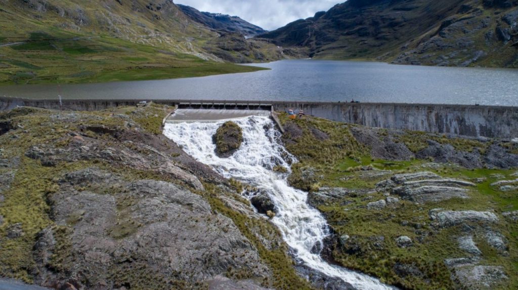 Una de las represas de agua bajo la tuición de EPSAS. Foto: Archivo