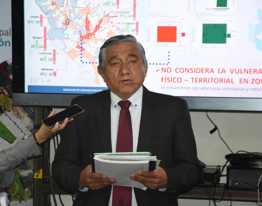 El alcalde de La Paz, Iván Arias, expuso las irregularidades de la ordenanza. Foto: AMUN