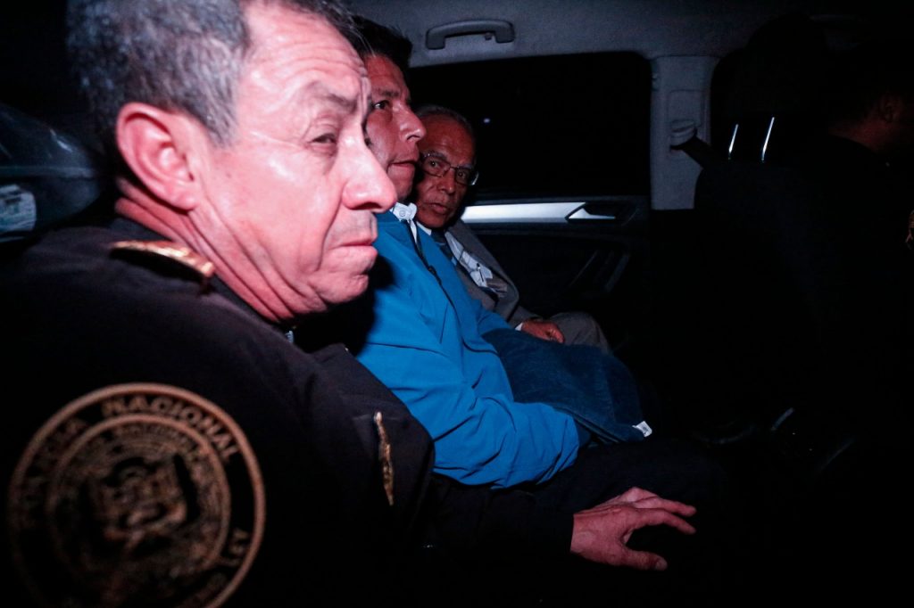 Justicia de Perú decreta siete días de arresto preventivo contra Castillo.