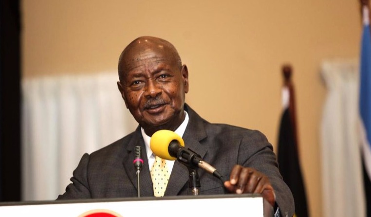 Uganda anuncia la nacionalización de su sector eléctrico.