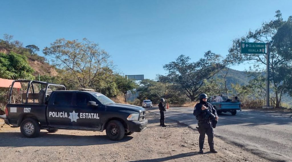 Siete hombres, incluido un menor de edad, fueron asesinados por presuntos miembros del grupo criminal la Familia Michoacana. Foto: AFP.