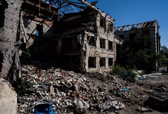 Autoridades ucranianas informan de que el 60% de Bajmut está destruido.