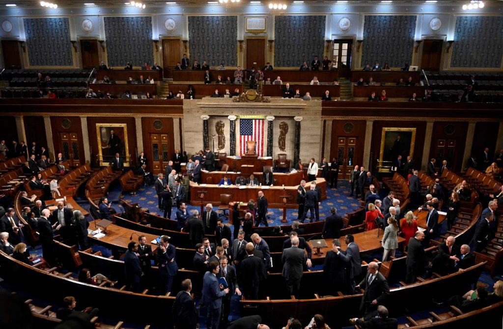 Cámara Baja del Congreso vota por quinta vez para designar presidente.