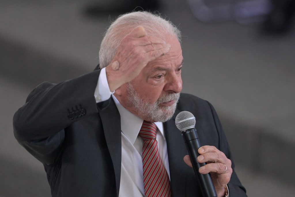 Gobierno de Lula dice que las FFAA concuerdan con castigar a militares.