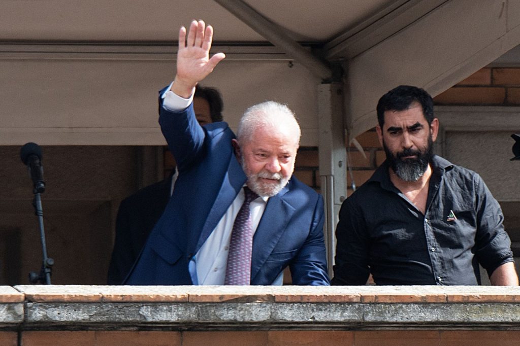Lula denuncia un Brasil asolado por el hambre tras los gobiernos del 'golpista' de Temer y Bolsonaro.