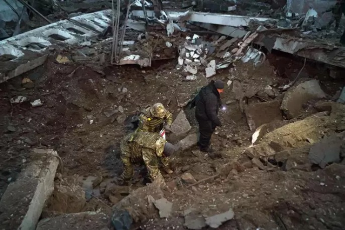 Un bombardeo ruso en el centro de Jarkóv, en Ucrania. Foto: Europa Press