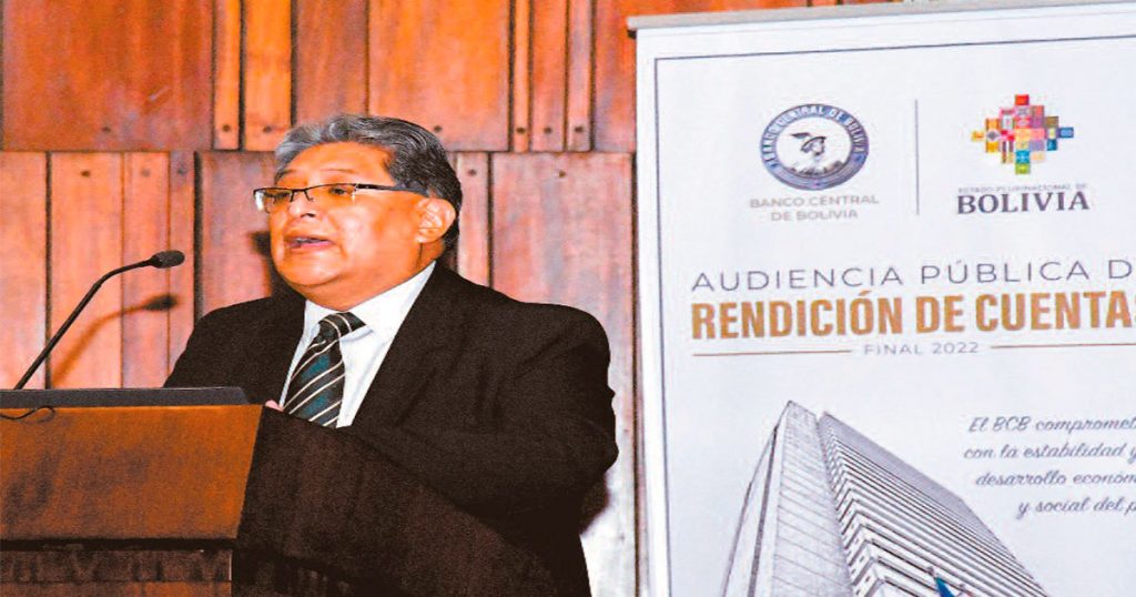 El presidente del BCB, Edwin Rojas Ulo, en audiencia pública de rendición de cuentas final.