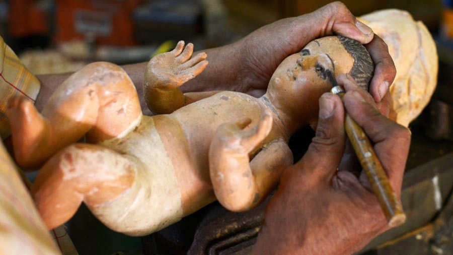 Una imagen de uno de los dos Niños Jesús salvadoreños, tallados en madera. Foto: elsalvador.com.