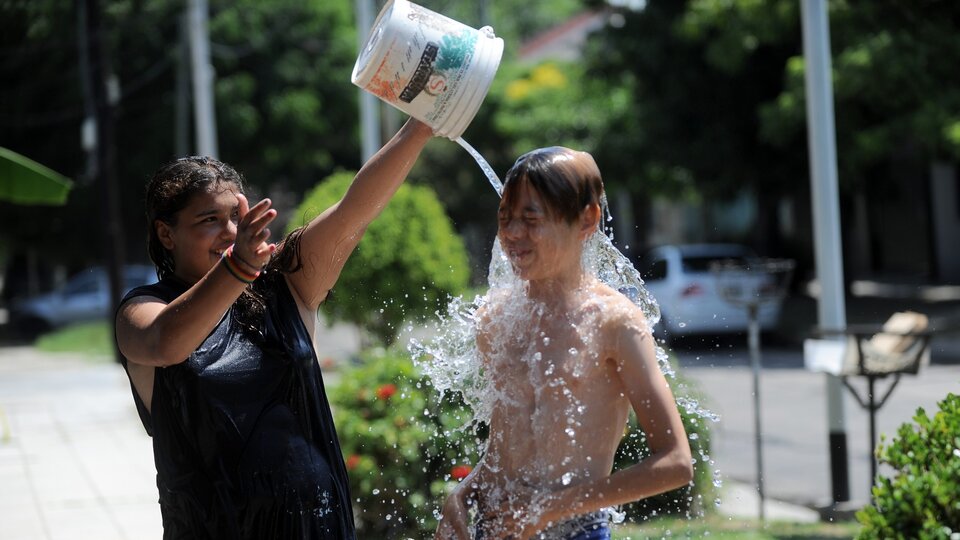 Argentina sofocada por una ola de calor estival sin precedentes.