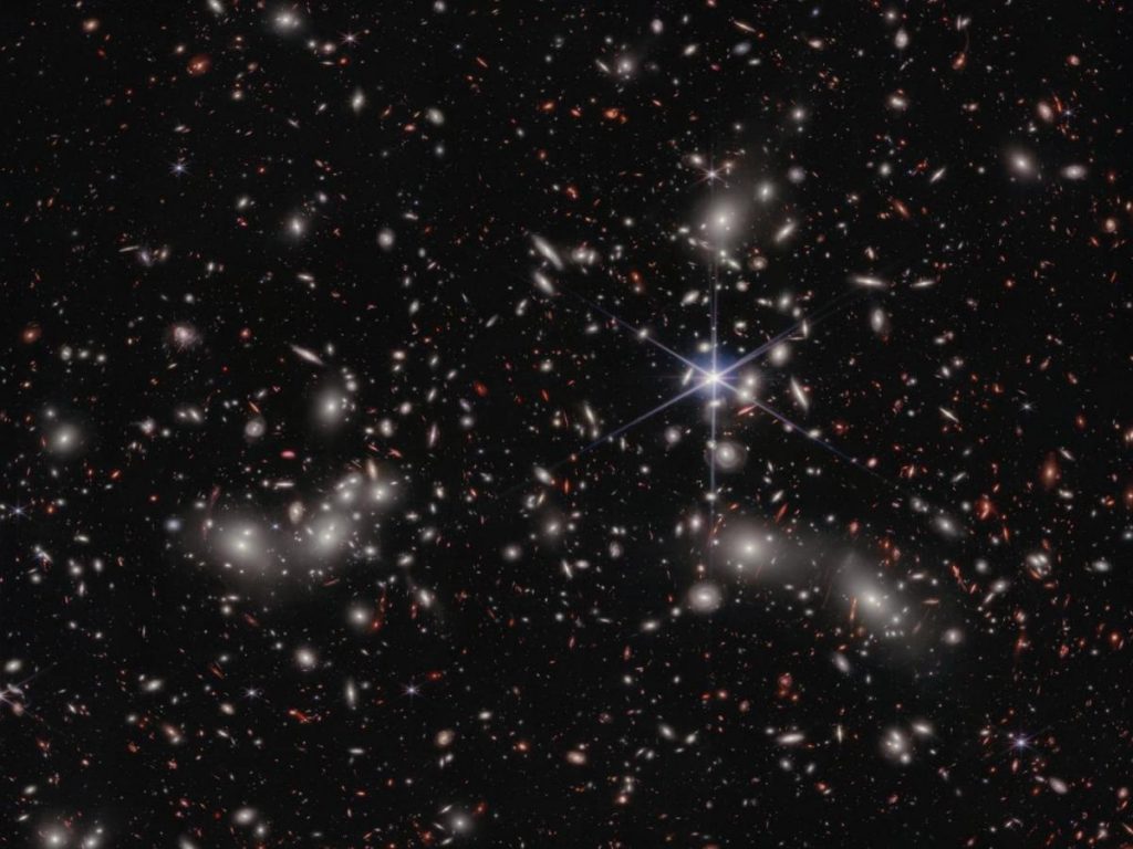Una de las imágenes proporcionadas por el telescopio espacial James-Webb. Foto: NASA.