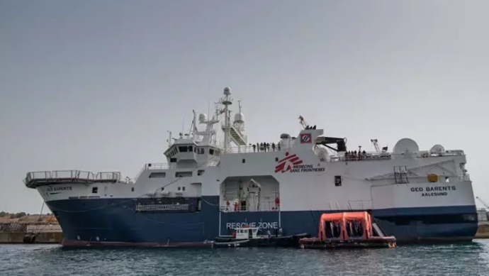 Médicos sin Fronteras arremete contra Italia por multar a un barco.