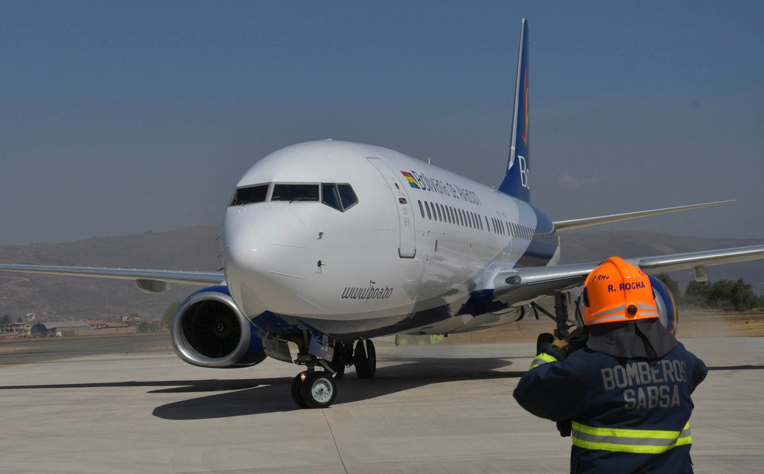 El Gobierno anuncia la llegada de tres nuevas aeronaves para la estatal BoA  - La Razón