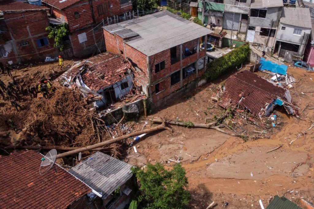 Una imagel aérea de las inundaciones en Brasil por las lluvias. Foto: AFP.