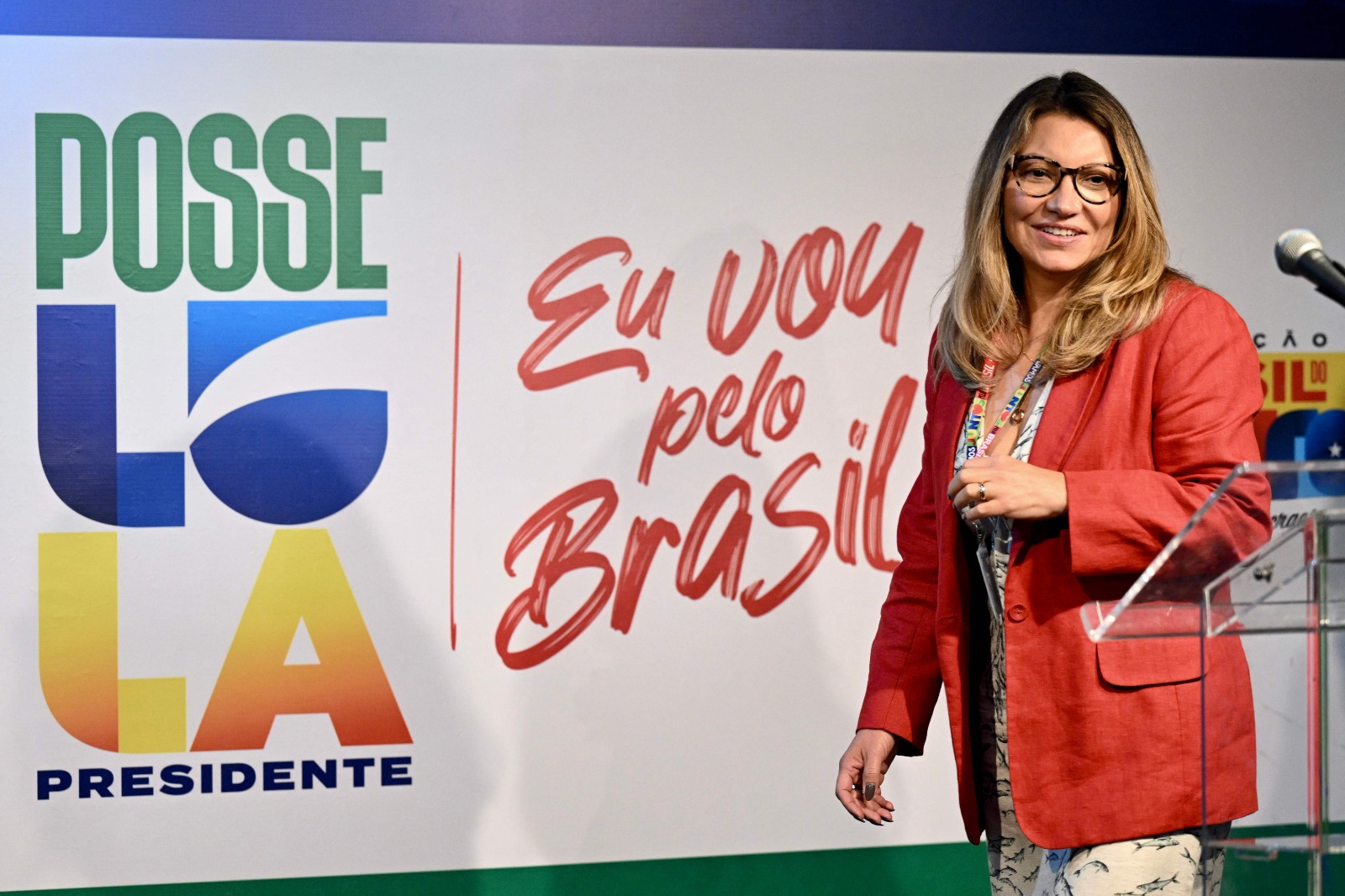 La primera dama de Brasil hace de la moda una causa patriótica y