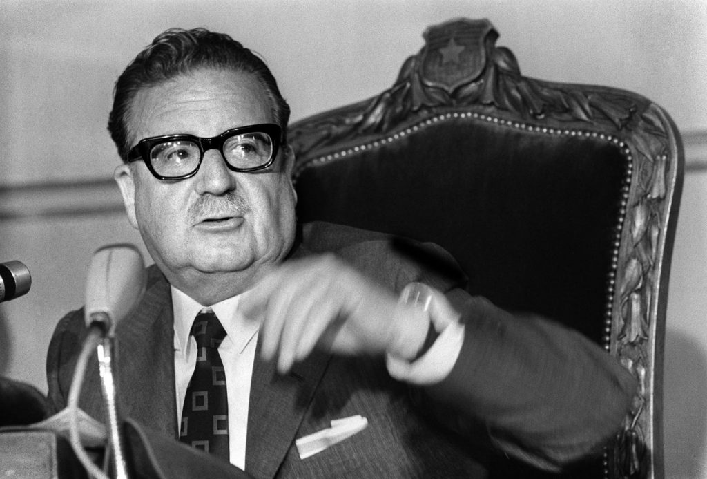 Una fotografía histórica del presidente de Chile Salvador Allende.