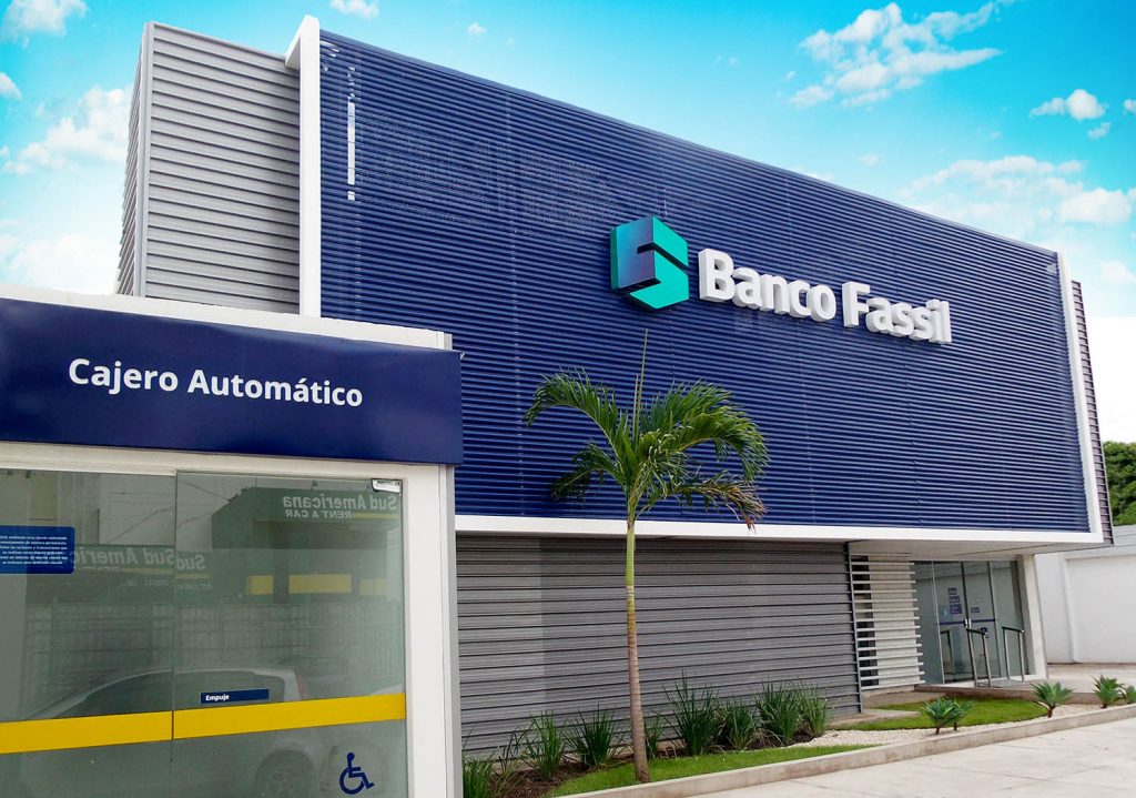 historia del Banco Fassil