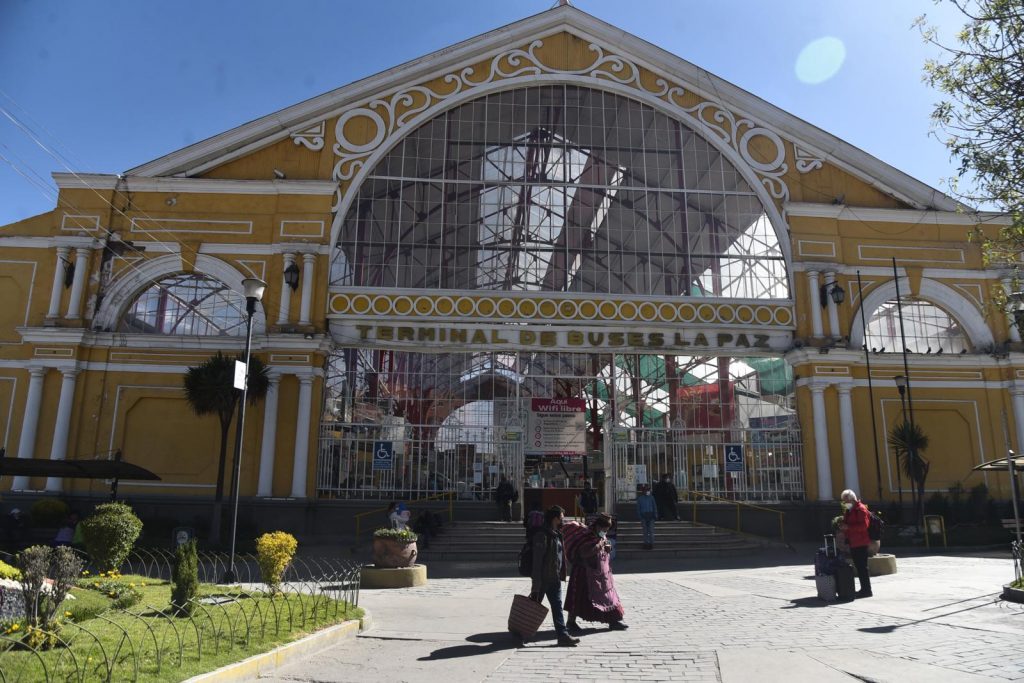 La terminal de Buses de La Paz confirma salidas ante el anuncio de bloqueos de gremiales. Foto: Archivo