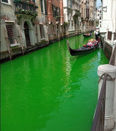 Venecia verde fosforescente