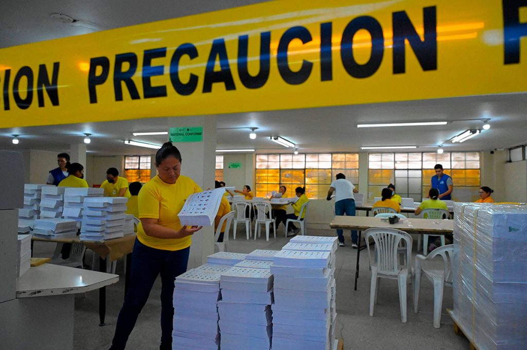 papeletas_elecciones_ecuador.jpg