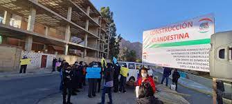 La Alcaldía de La Paz alista ley para regularizar las construcciones.