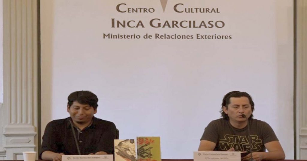 Callapa en la presentación de su libro en la III Feria del Libro Cartonero de Lima, Perú, junto a Cristian Avilés.