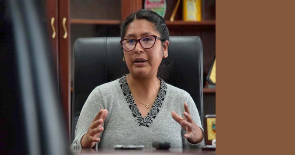 La alcaldesa de El Alto, Eva Copa.