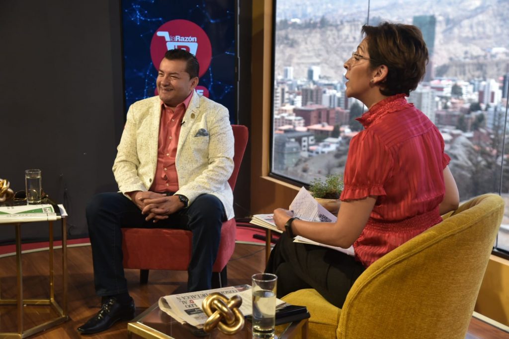 El alcalde Jhonny Fernández en entrevista con La Razón, este martes.