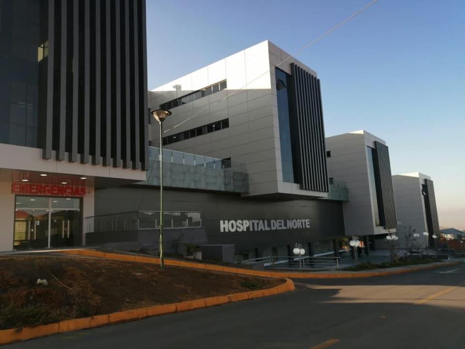 Dos médicos del Hospital del Norte de Cochabamba fueron destituidos por negarse a atender a tres víctimas de violencia.