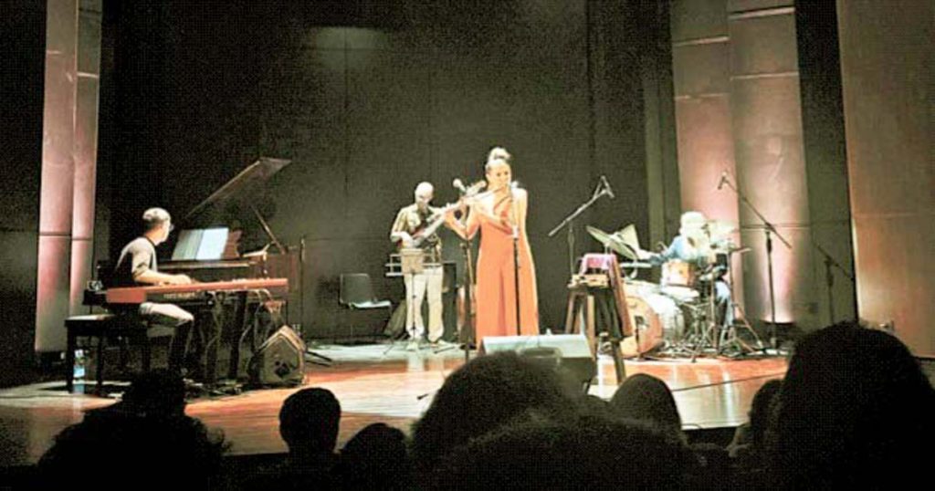 María Toro y su cuarteto se presentaron en el teatro Doña Albina de La Paz.