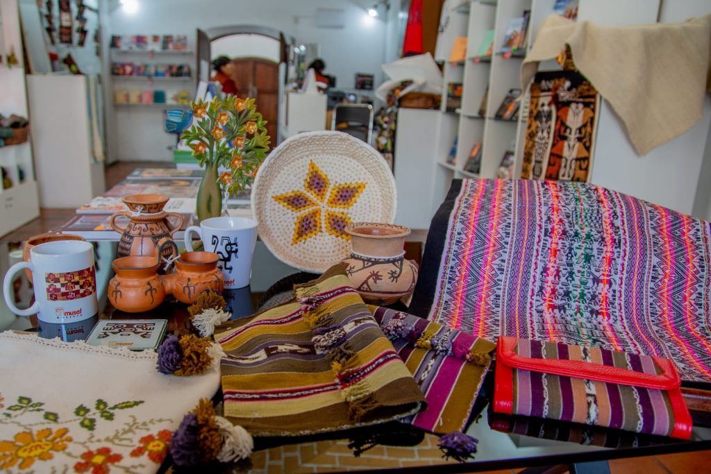 El Musef propone adquirir productos hechos por artesanos de varias comunidades del país.