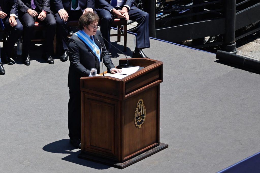 El presidente Javier Milei en su discurso de juramento.